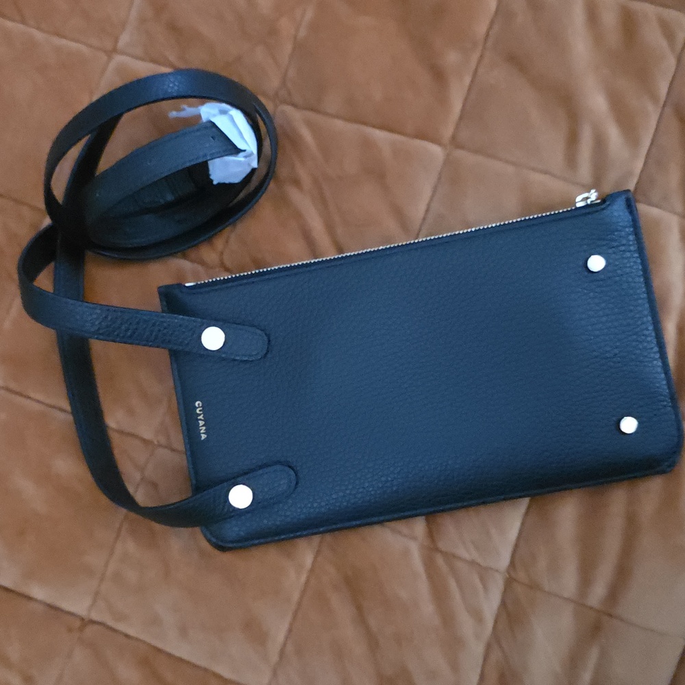Cuyana Black Leather Clutch with Gold Accents - Picture 8 of 9